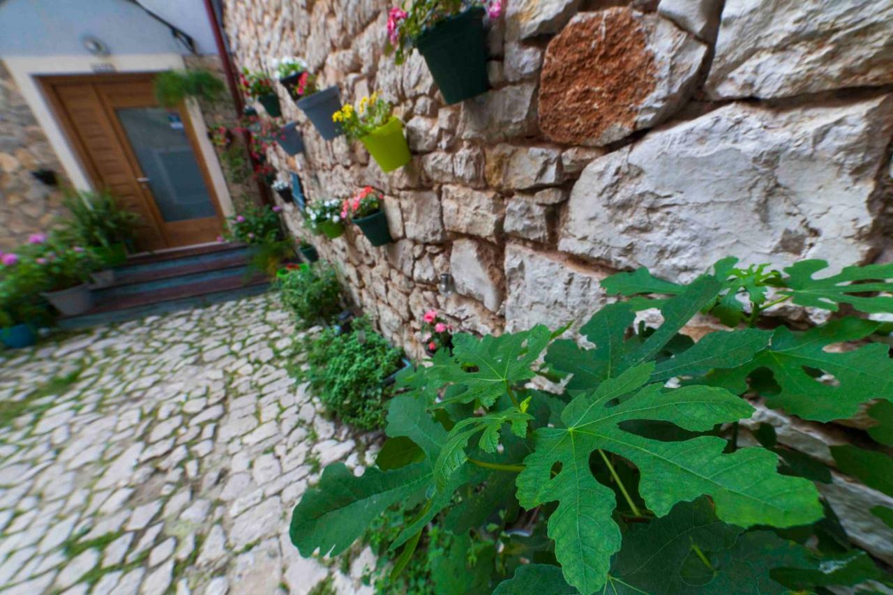 Hostel Mare Šibenik Exterior foto